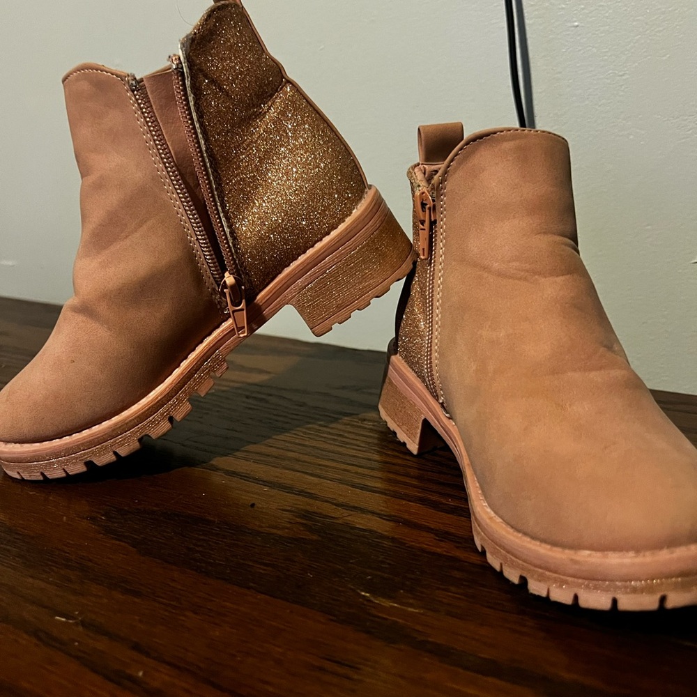 Girls pink/glitter boots. Size 12. Used, but plenty of life left.